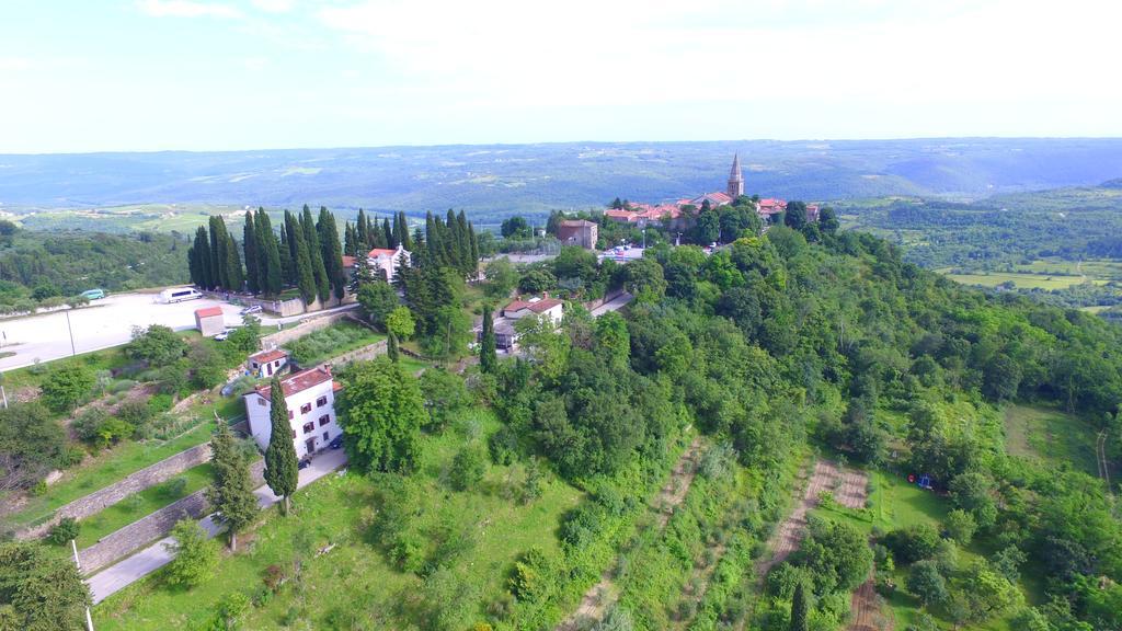 Apartments Smile By Rent Istria Grožnjan Exteriör bild